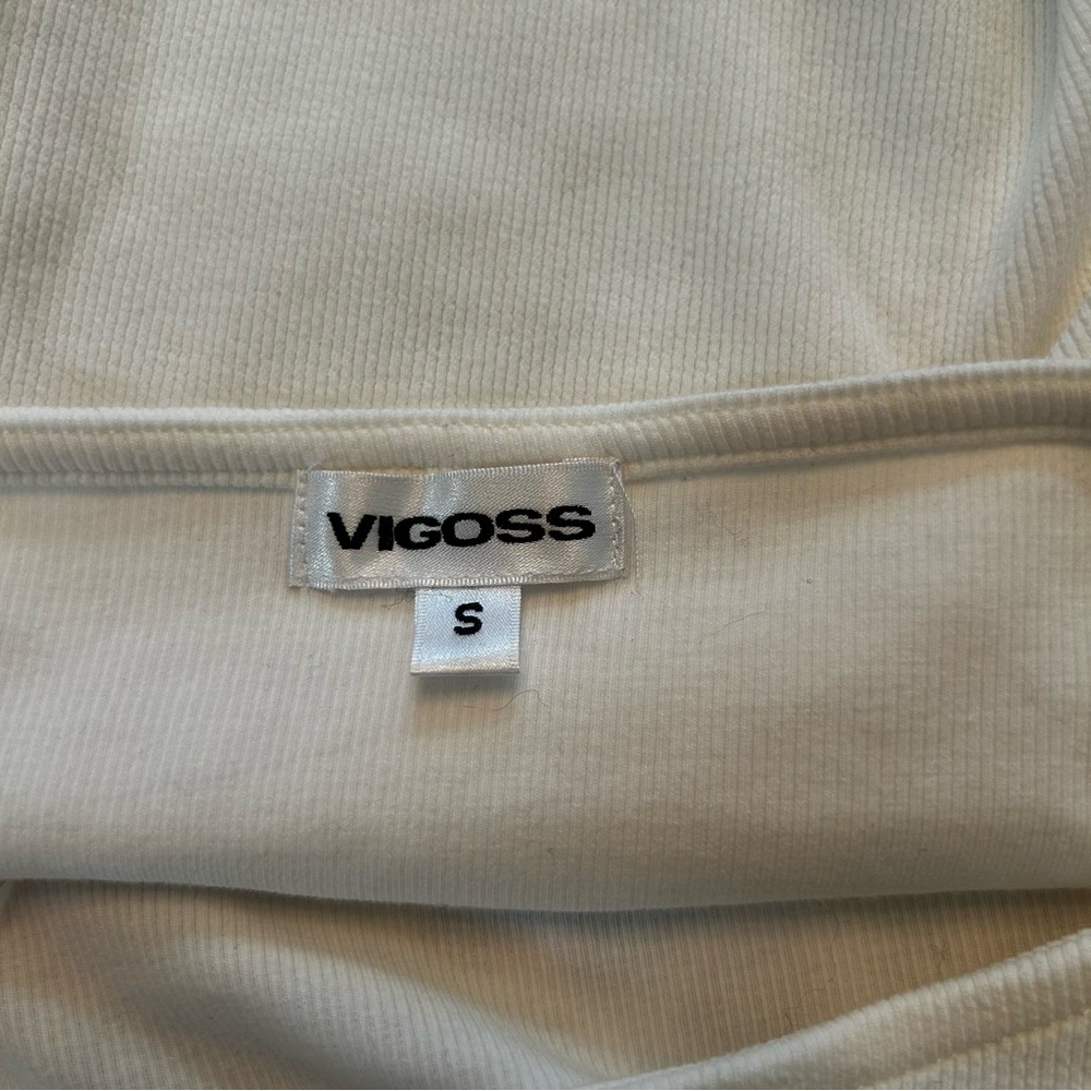 🕊 Vigoss One-Shoulder Bow Top
Size: Small
Color: Cream / White - Picture 6 of 6